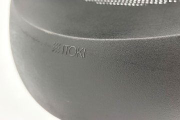 イトーキ ノートチェア 2023年製 中古 ローバック ブラック 肘無 ITOKI nort 中古オフィス家具の画像