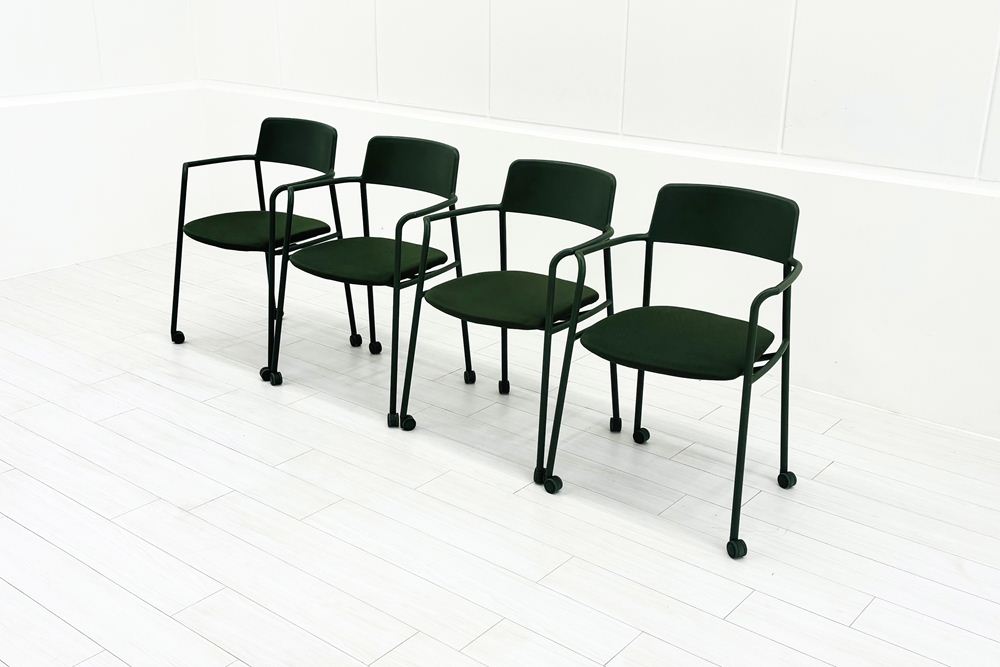 ミーティングチェア コクヨ エニーシリーズ 【4脚セット】 中古 ネスティングチェア 会議椅子 中古オフィス家具 多目的チェア グリーンの画像