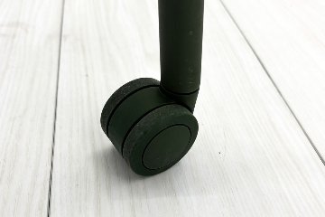 ミーティングチェア コクヨ エニーシリーズ 【4脚セット】 中古 ネスティングチェア 会議椅子 中古オフィス家具 多目的チェア グリーンの画像