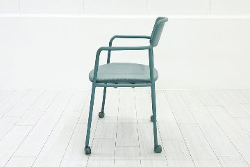 ミーティングチェア コクヨ エニーシリーズ 中古 ネスティングチェア 会議椅子 中古オフィス家具 多目的チェア ブルーの画像