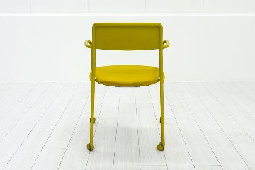 ミーティングチェア コクヨ エニーシリーズ 【4脚セット】 中古 ネスティングチェア 会議椅子 中古オフィス家具 多目的チェア イエローの画像