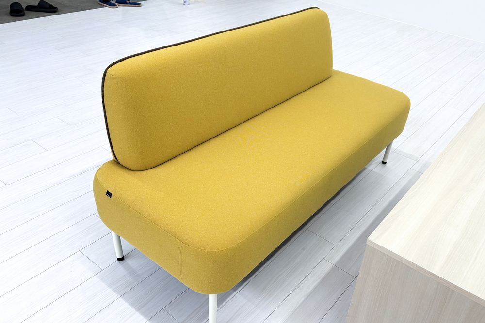 オカムラ ライブス コラボレーションソファセット 中古 ロビーソファ ミーティングソファ 応接ソファ 中古オフィス家具の画像