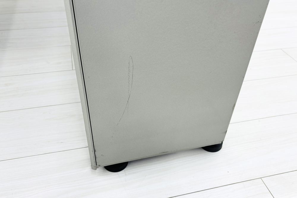 イトーキ 中古 L型デスク L字デスク 角テーブル L型机 L字机 中古オフィス家具 1600/1200/720 右ラウンドの画像