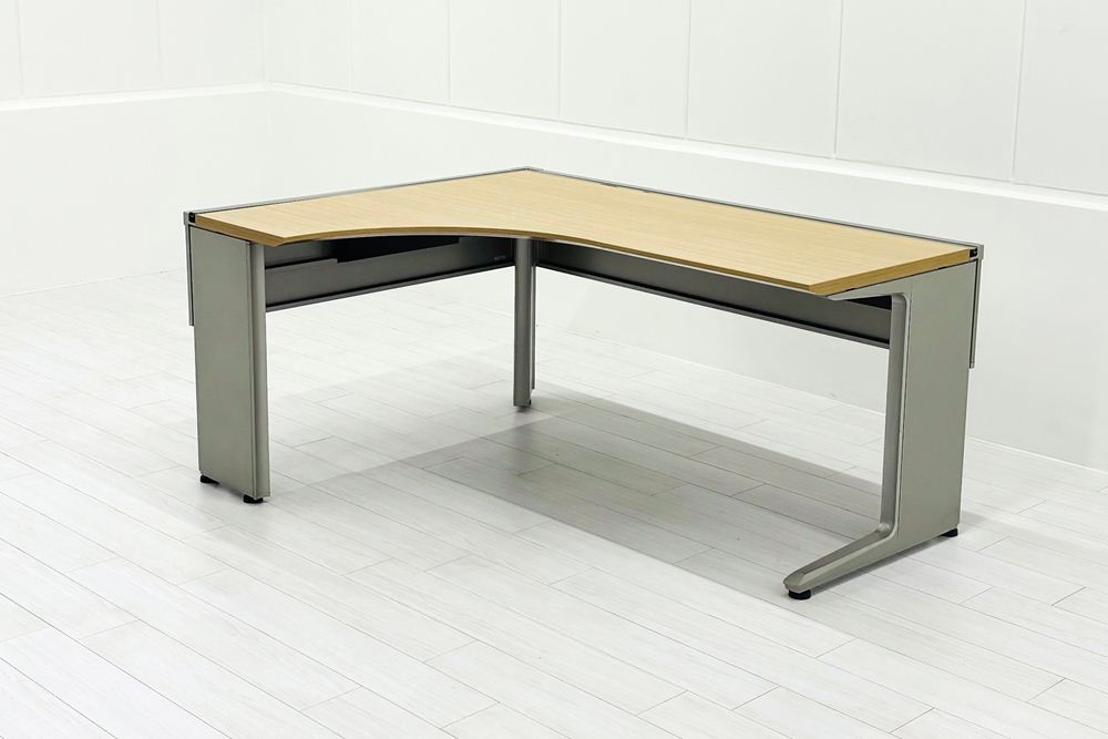イトーキ 中古 L型デスク L字デスク 角テーブル L型机 L字机 中古オフィス家具 1600/1200/720 左ラウンドの画像