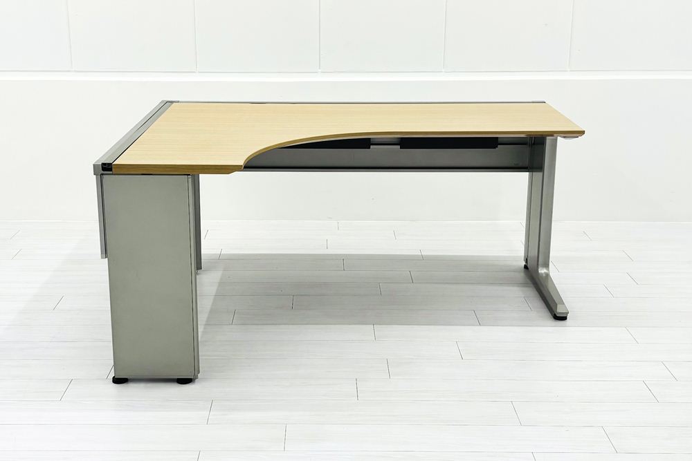 イトーキ 中古 L型デスク L字デスク 角テーブル L型机 L字机 中古オフィス家具 1600/1200/720 左ラウンドの画像