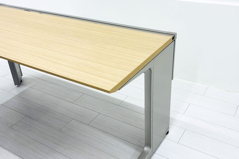 イトーキ 中古 L型デスク L字デスク 角テーブル L型机 L字机 中古オフィス家具 1600/1200/720 左ラウンドの画像