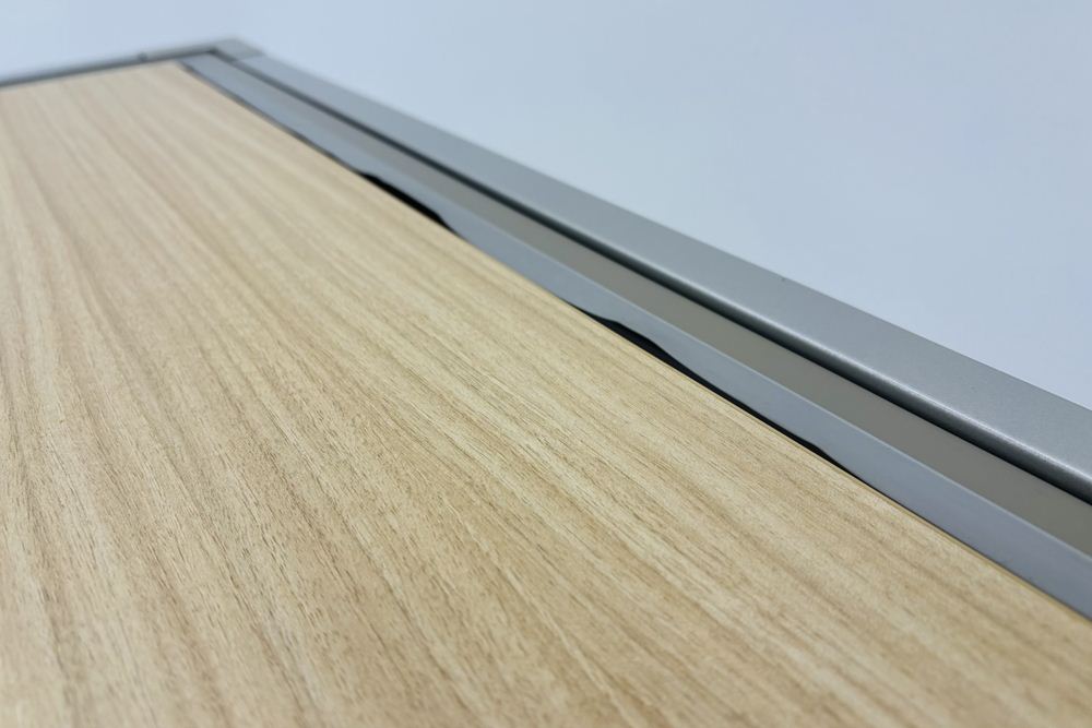 イトーキ 中古 L型デスク L字デスク 角テーブル L型机 L字机 中古オフィス家具 1600/1200/720 左ラウンドの画像