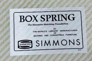 【土浦市倉庫引き取り限定】 セミダブル シモンズ ベッド 中古 展示品 幅1400mm SIMMONS ビューティーレスト 中古オフィス家具 1400/1950/460の画像