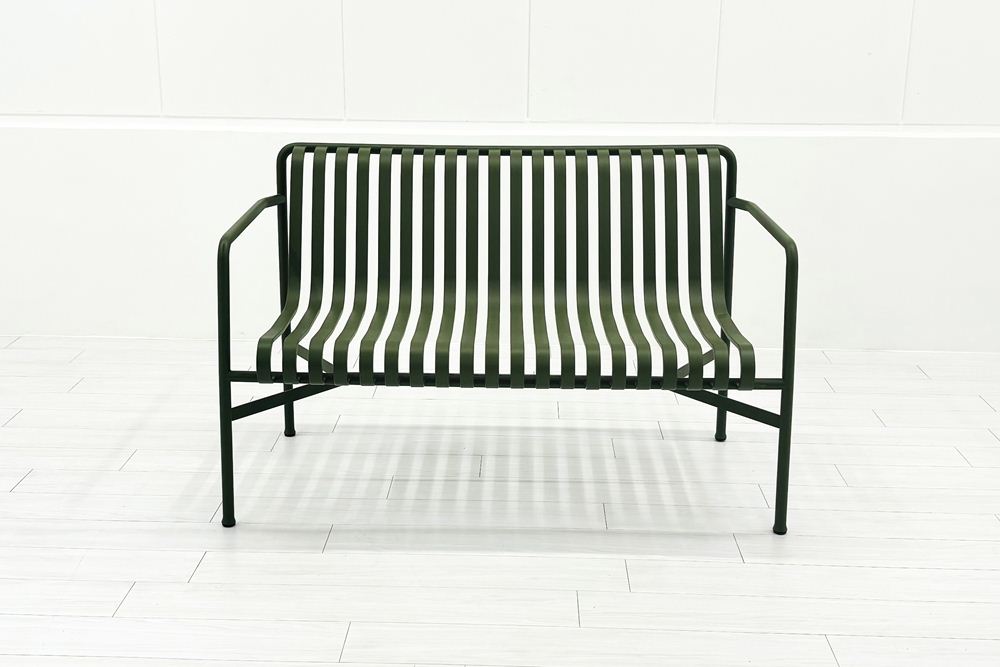 HAY PALISSADE DINING BENCH ヘイ パリセイド ダイニングベンチ 中古 中古オフィス家具 オリーブ 1280/700/800の画像