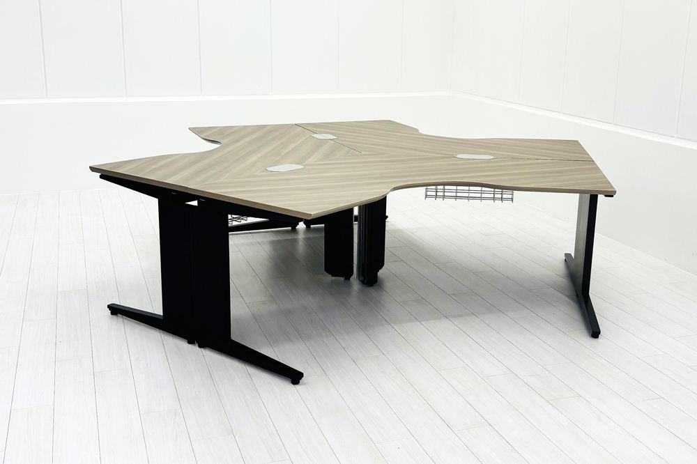 オカムラ プロユニット ブーメランデスク 中古 【三台セット】 幅1200 中古オフィス家具 プライズウッドミディアムの画像
