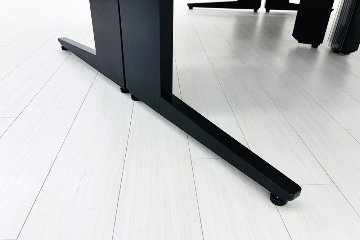 オカムラ プロユニット ブーメランデスク 中古 【三台セット】 幅1200 中古オフィス家具 プライズウッドミディアムの画像