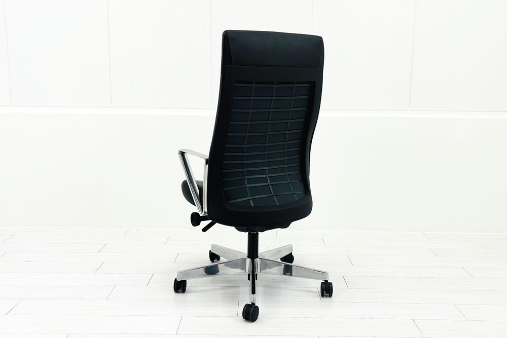 【ポリッシュ脚ピカピカ磨き有！】 ノール Knoll ノル リミックスチェア 中古 2020年製 ハイバック アルミループ肘 アルミミラー脚 ブラック レザーの画像