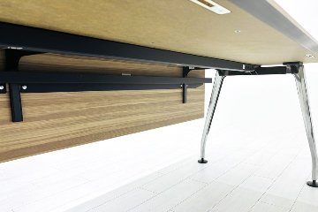 【ポリッシュ脚ピカピカ磨き有！】コクヨ サイビ SAIBI 平机 マネージメントデスク 中古 幅1800 中古オフィス家具 1800/800/720の画像
