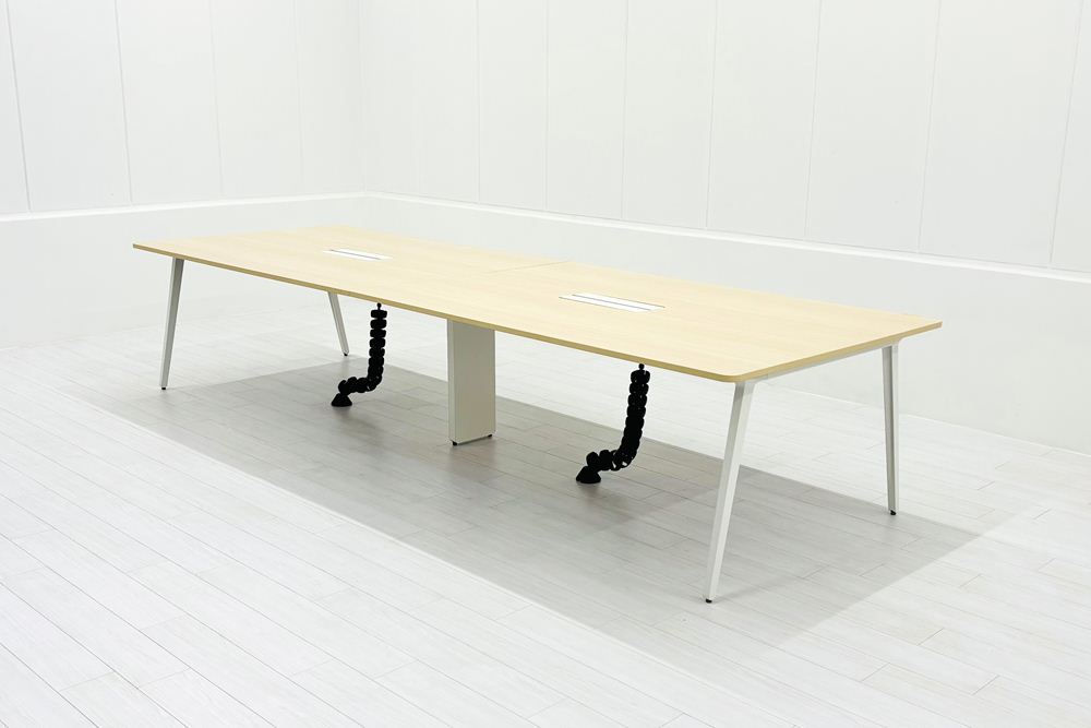 ウチダ レムナ 大型会議テーブル 中古 ミーティングテーブル 大型会議机 中古オフィス家具 メープル天板 3600/1200/720の画像