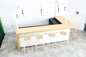 DAYS OFFICE コクヨ デイズオフィス ビッグカウンター L型 中古 ローカウンター チェア やぐら 照明付 中古オフィス家具 3160/2260の画像
