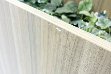 イトーキ プラントボックス ハイタイプ 造花付き 中古 フェイクグリーン 間地切り 中古オフィス家具 フラワースタンド 1200/300/900の画像