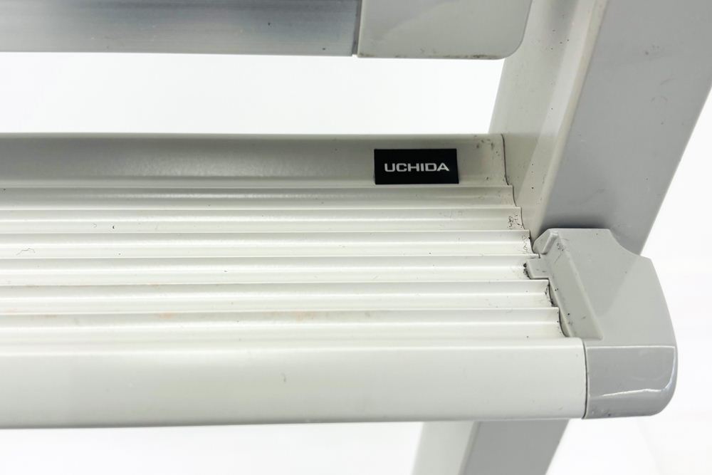 ウチダ ホワイトボード 黒板 キャスター付 両面タイプ 中古オフィス家具 1800/900の画像