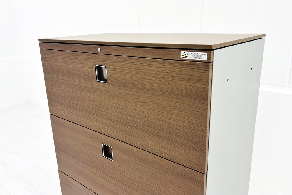 オカムラ書庫セット 上下2台 + 鍵2本付 W800キャビネットセット 中古美品 オカムラ 3段ラテラル レクトラインキャビネット | 中古オフィス家具
