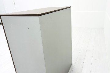 オカムラ レクトライン 3段ラテラル書庫 スチール 中古 キャビネット スチール書庫 中古オフィス家具 ネオウッドダーク シリンダー錠 900/450/1120の画像