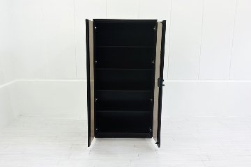 オカムラ ガラス書庫 ガラス書架 収納家具 中古書架 中古オフィス家具 役員収納家具 900/450/1810の画像