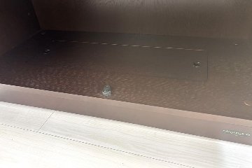 オカムラ ガラス書庫 ガラス書架 収納家具 中古書架 中古オフィス家具 役員収納家具 900/450/1810の画像