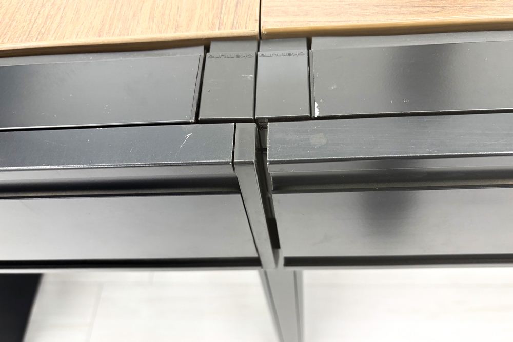 オカムラ 中古 L型デスク プロステージ クレスト 中古デスク 中古机 中古オフィス家具 2200/1600/720の画像
