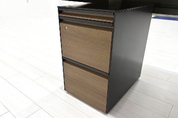 オカムラ 中古 L型デスク プロステージ クレスト 中古デスク 中古机 中古オフィス家具 2200/1600/720の画像