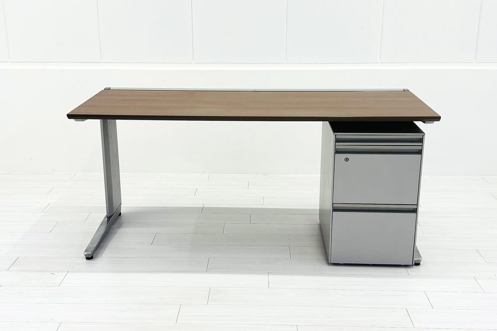 【3段ワゴンセット】 オカムラ 中古 平机 プロステージクレスト 中古デスク 中古机 中古オフィス家具 1600/700/720の画像