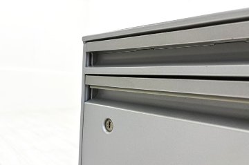 【3段ワゴンセット】 オカムラ 中古 平机 プロステージクレスト 中古デスク 中古机 中古オフィス家具 1600/700/720の画像