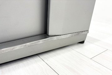 【3段ワゴンセット】 オカムラ 中古 平机 プロステージクレスト 中古デスク 中古机 中古オフィス家具 1600/700/720の画像