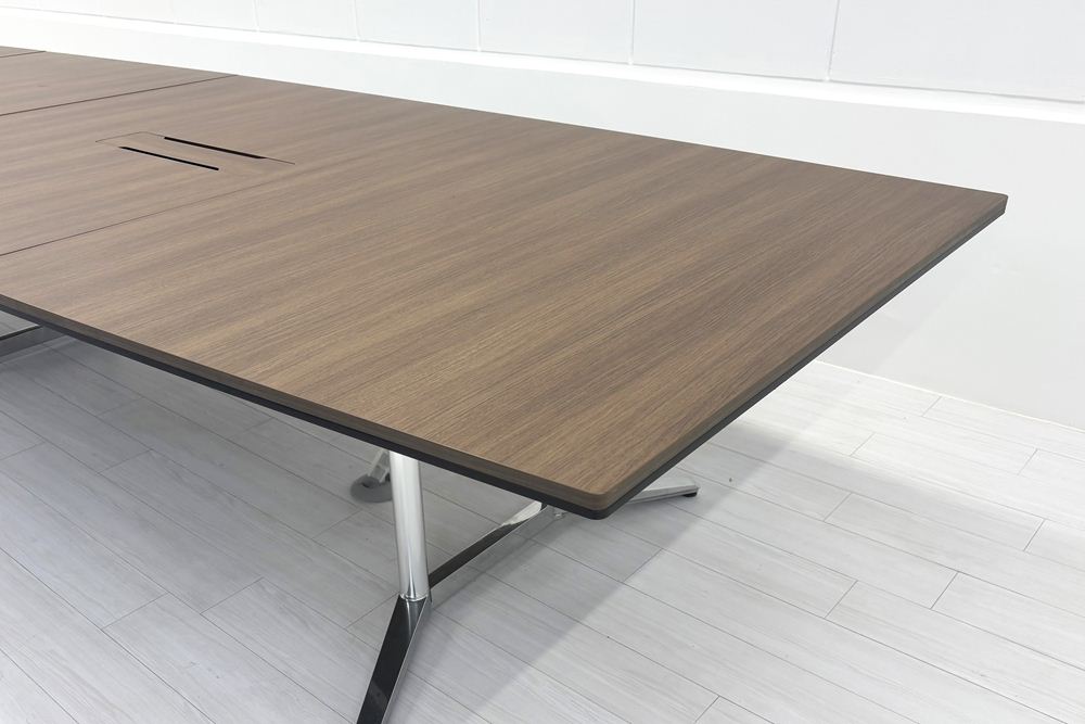 オカムラ ラティオ 中古 大型会議テーブル 幅4800 ミーティングテーブル 会議机 中古オフィス家具 4800/1500/720の画像