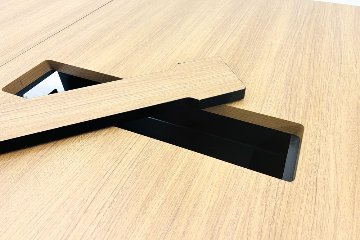 オカムラ ラティオ 中古 大型会議テーブル 幅4000 ミーティングテーブル 会議机 中古オフィス家具 4000/1400/720の画像