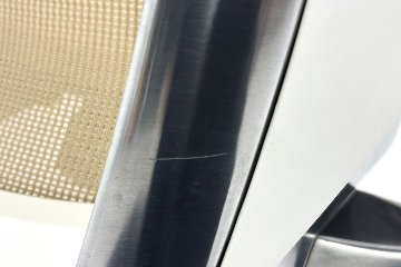 ヴェントチェア イトーキ Vento 2018年製 中古 OAチェア オフィスチェア 中古オフィス家具 KE-837JB-ZWY3 ベージュの画像