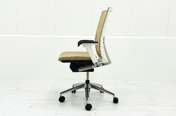 ヴェントチェア イトーキ Vento 2018年製 中古 OAチェア オフィスチェア 中古オフィス家具 KE-837JB-ZWY3 ベージュの画像