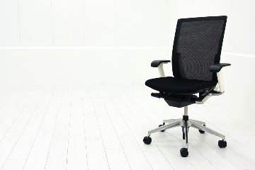 ヴェントチェア イトーキ Vento 2018年製 中古 OAチェア オフィスチェア 中古オフィス家具 KE-837JB-ZWT1 ブラックの画像