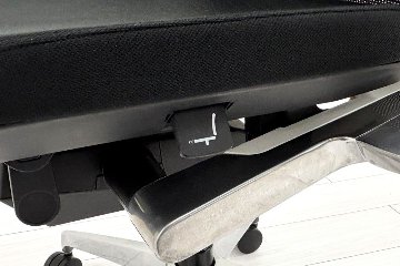 ヴェントチェア イトーキ Vento 2018年製 中古 OAチェア オフィスチェア 中古オフィス家具 KE-837JB-ZWT1 ブラックの画像