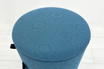 ウィルクハーン スタンドアップ Wilkhahn Stand-up ミーティングチェア 多目的チェア スツール 中古オフィス家具 ライトブルーの画像