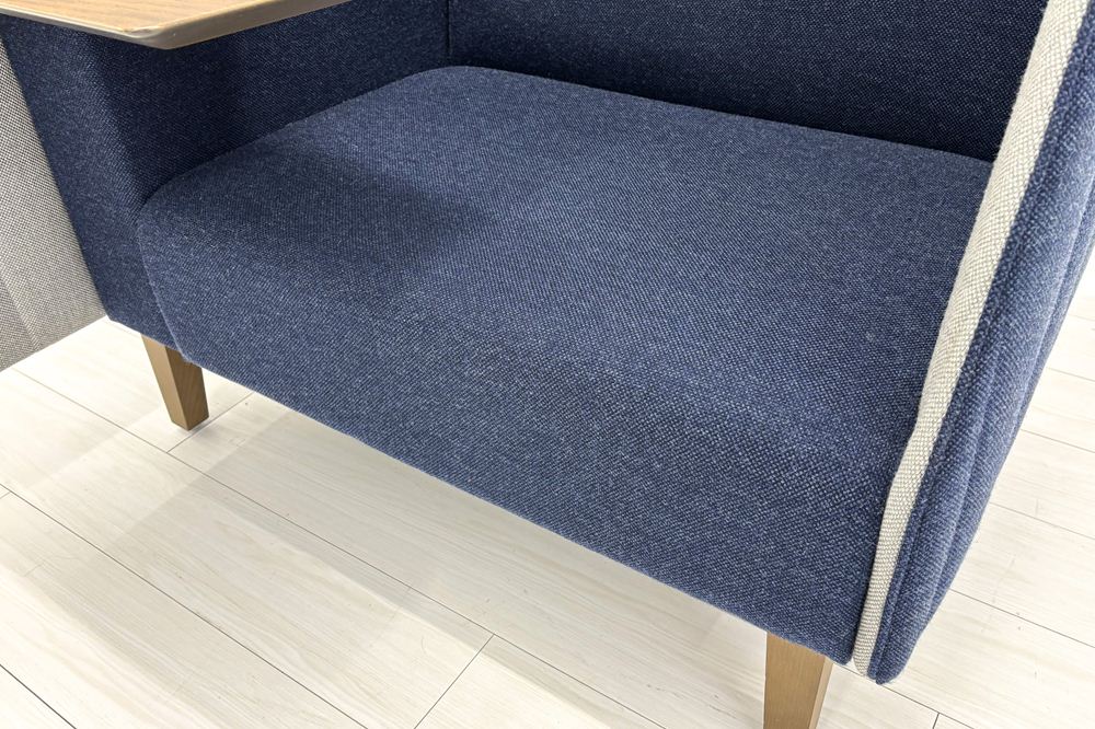 コクヨ ワークブース 中古 インターバル 2.5サイドタイプ パーテーション ラウンジソファ 1人用ソファ 中古オフィス家具 カプセルソファーの画像