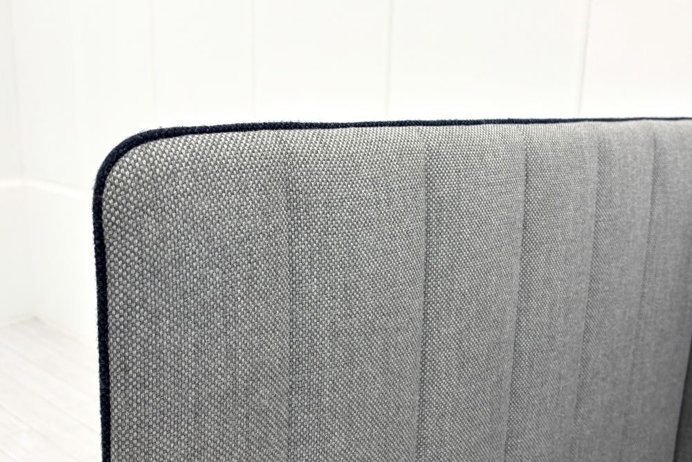 コクヨ ワークブース 中古 インターバル 2.5サイドタイプ パーテーション ラウンジソファ 1人用ソファ 中古オフィス家具 カプセルソファーの画像