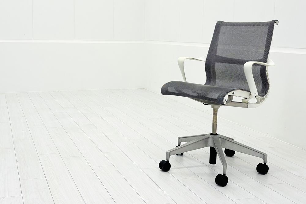 Herman Miller Setu Chair ハーマンミラー セトゥーチェア 中古 マルチパーパスチェア 肘付 ５本脚タイプ リボンアーム グレーの画像