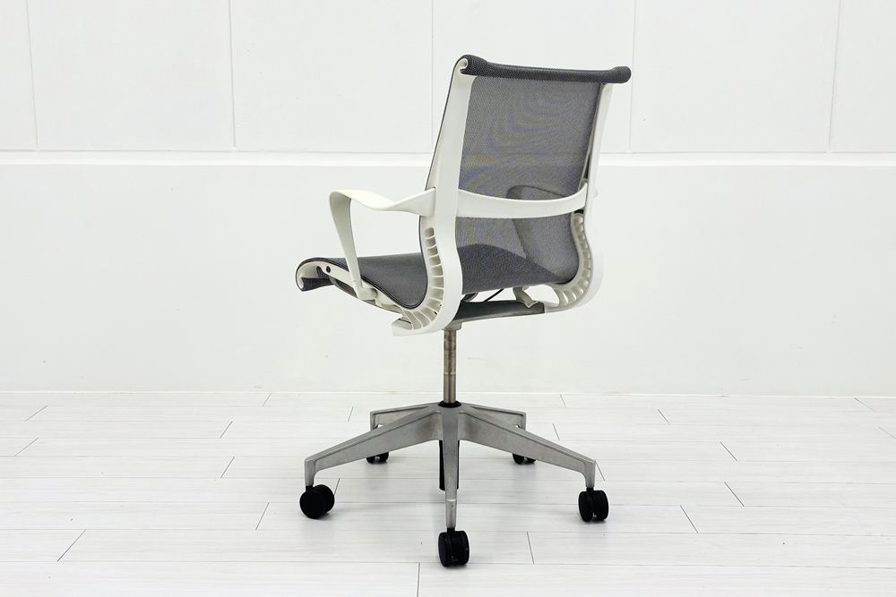 Herman Miller Setu Chair ハーマンミラー セトゥーチェア 中古 マルチパーパスチェア 肘付 ５本脚タイプ リボンアーム グレーの画像
