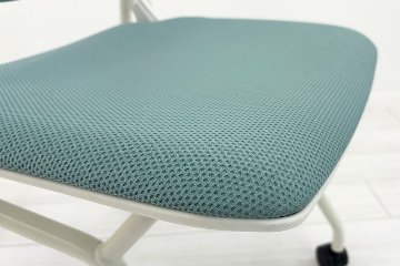 ルナチェア オカムラ 中古 ミーティングチェア ネスティングチェア 会議椅子 中古オフィス家具 81S1DA セージの画像