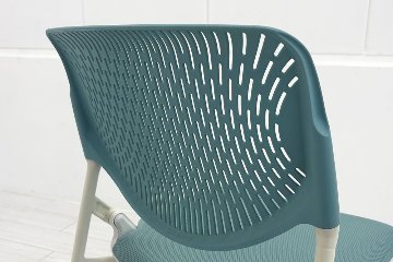 ルナチェア オカムラ 中古 ミーティングチェア ネスティングチェア 会議椅子 中古オフィス家具 81S1DA セージの画像