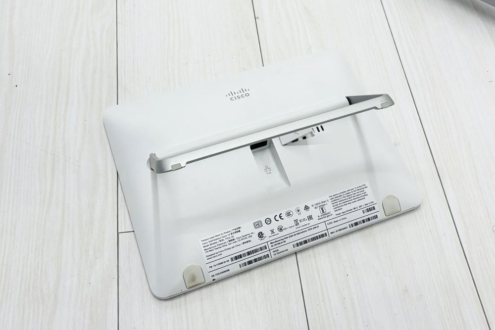 リモート会議 モニター 中古 ビデオ会議システム Cisco Webex Room 55 シスコ 中古オフィス家具 フロアスタンドモデルの画像