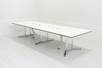 【ポリッシュ脚ピカピカ磨き有！】オカムラ ラティオ 中古 幅3600 大型会議テーブル ミーティングテーブル 会議机 RATIO 中古オフィス家具 ホワイト 3600/1200/720の画像