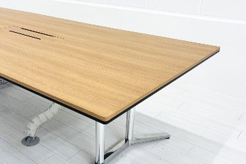 【ポリッシュ脚ピカピカ磨き有！】オカムラ ラティオ 中古 幅4000 大型会議テーブル ミーティングテーブル 会議机 RATIO 中古オフィス家具 4000/1200/720の画像
