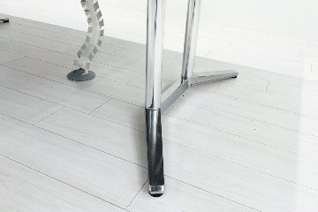 【ポリッシュ脚ピカピカ磨き有！】オカムラ ラティオ 中古 幅4000 大型会議テーブル ミーティングテーブル RATIO 中古オフィス家具 4000/1200/720 ホワイトの画像