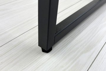 オカムラ ソリスト SOLISTE 平机 中古 中古オフィス家具 事務机 1200/450/720 ラスティックパイン/ダークグレーの画像
