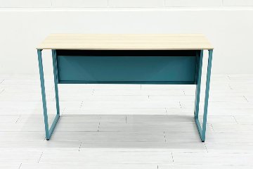 オカムラ ソリスト SOLISTE 平机 中古 中古オフィス家具 事務机 1200/450/720 プライズウッドライト/セージの画像
