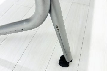 オカムラ ネスティア 中古 フォールディングテーブル ミーティングテーブル 折りたたみテーブル 中古オフィス家具 1800/600/700の画像
